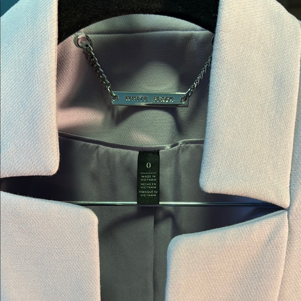 White House Black Market lavender two piece skirt suit, - Picture 4 of 8